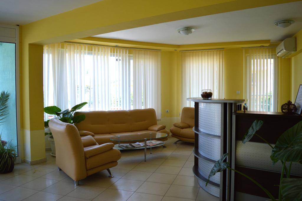 Family Hotel Coral Sozopol Eksteriør billede