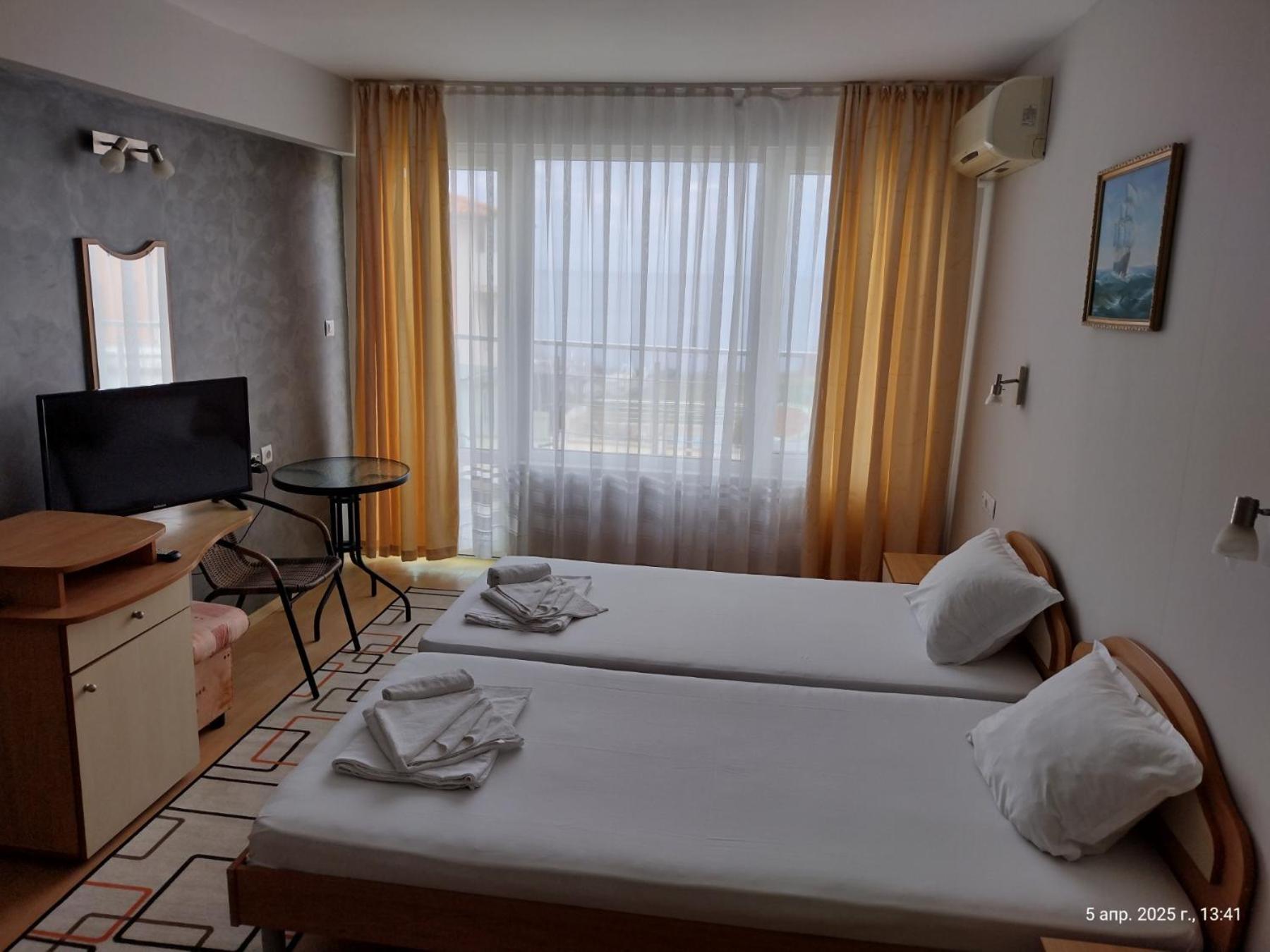Family Hotel Coral Sozopol Eksteriør billede